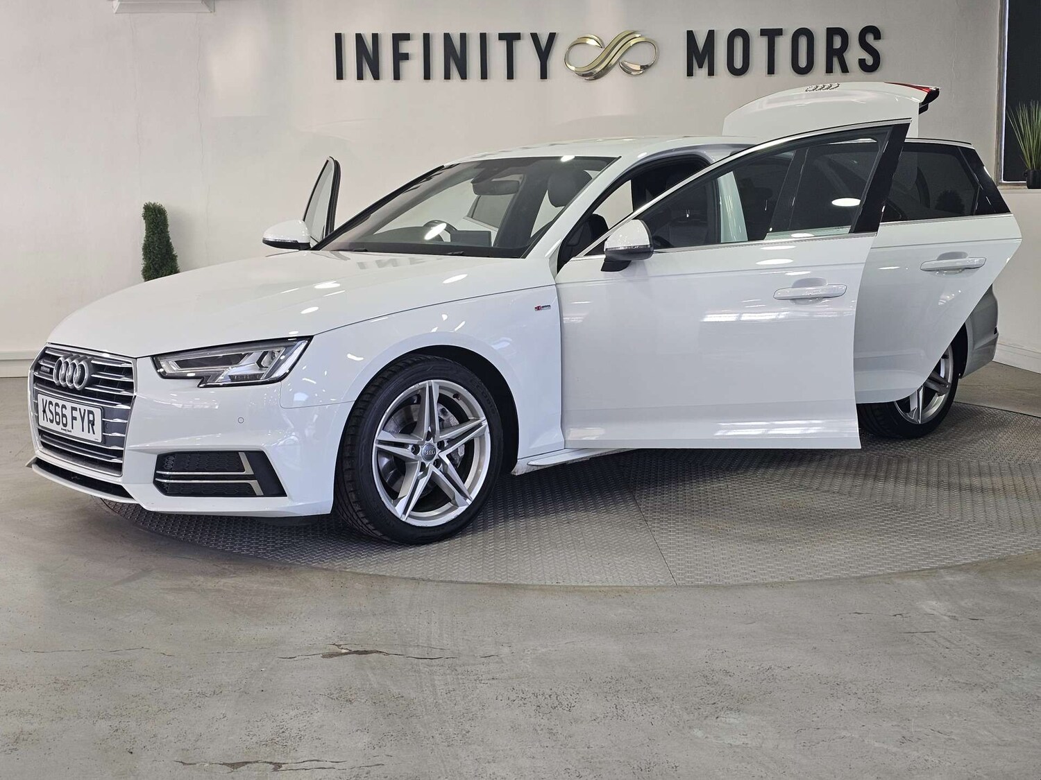 Used Audi A4 2016 for sale - 77420175: Photo 71