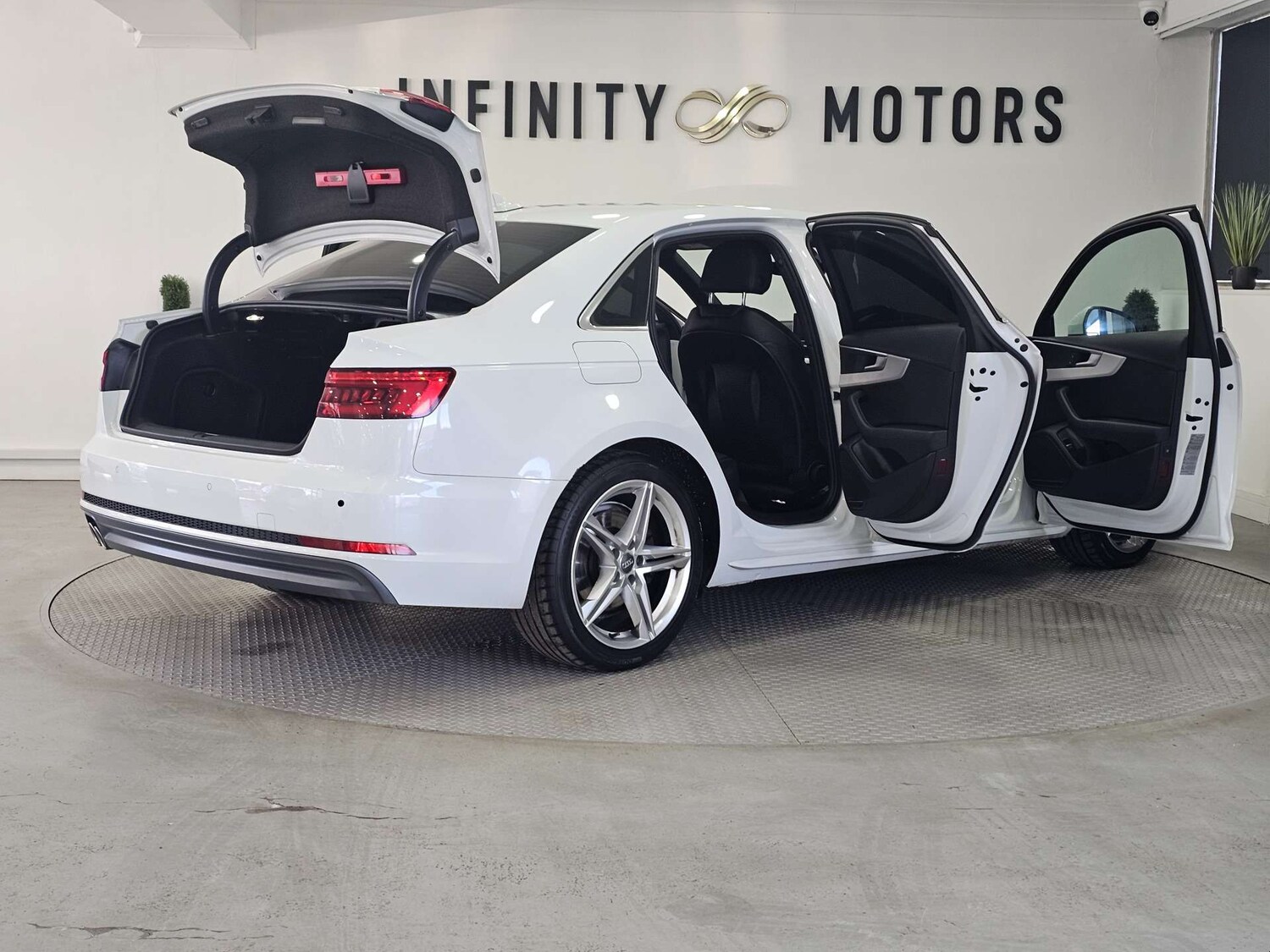 Used Audi A4 2016 for sale - 77420175: Photo 74