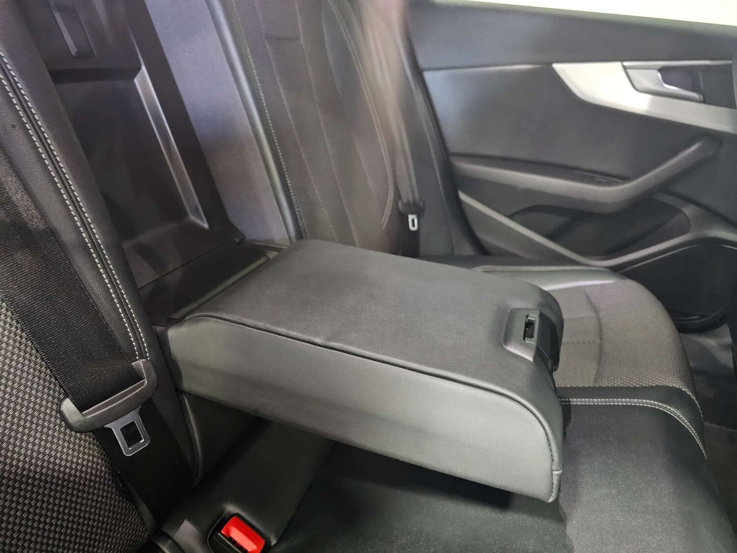 Used Audi A4 2016 for sale - 77420175: Photo 90