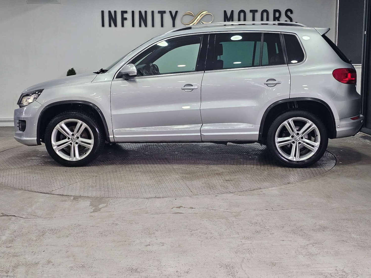 Used Volkswagen Tiguan 2016 for sale - 77477844: Photo 22