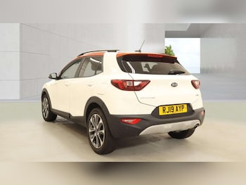 Used Kia Stonic 2019 for sale - 79407350: Photo