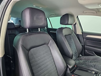 Used Volkswagen Passat 2015 for sale - 78970987: Photo