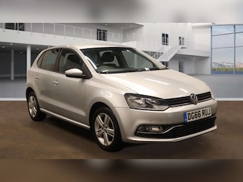 Used Volkswagen Polo 2016 for sale - 77636829: Photo