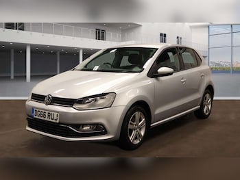 Used Volkswagen Polo 2016 for sale - 77636829: Photo