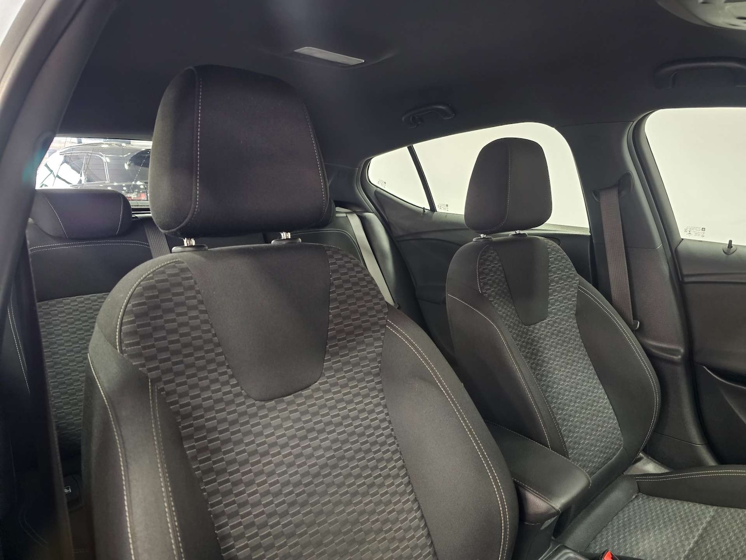 Used Vauxhall Astra 2017 for sale - 76972379: Photo 13