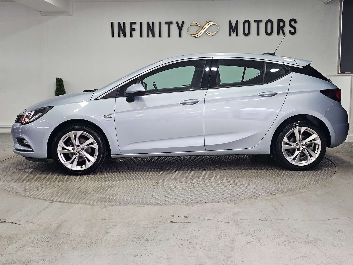 Used Vauxhall Astra 2017 for sale - 76972379: Photo 20