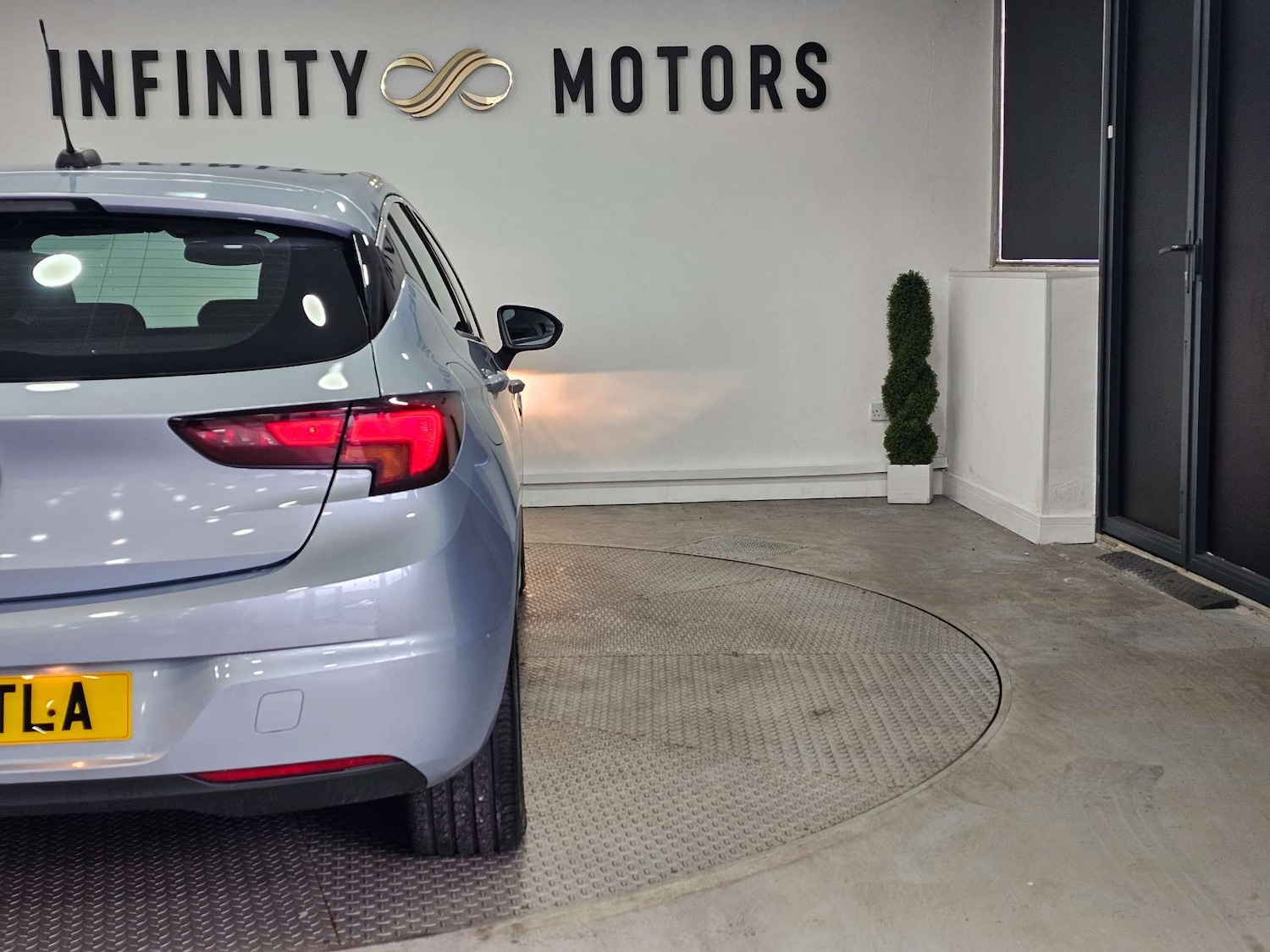 Used Vauxhall Astra 2017 for sale - 76972379: Photo 30