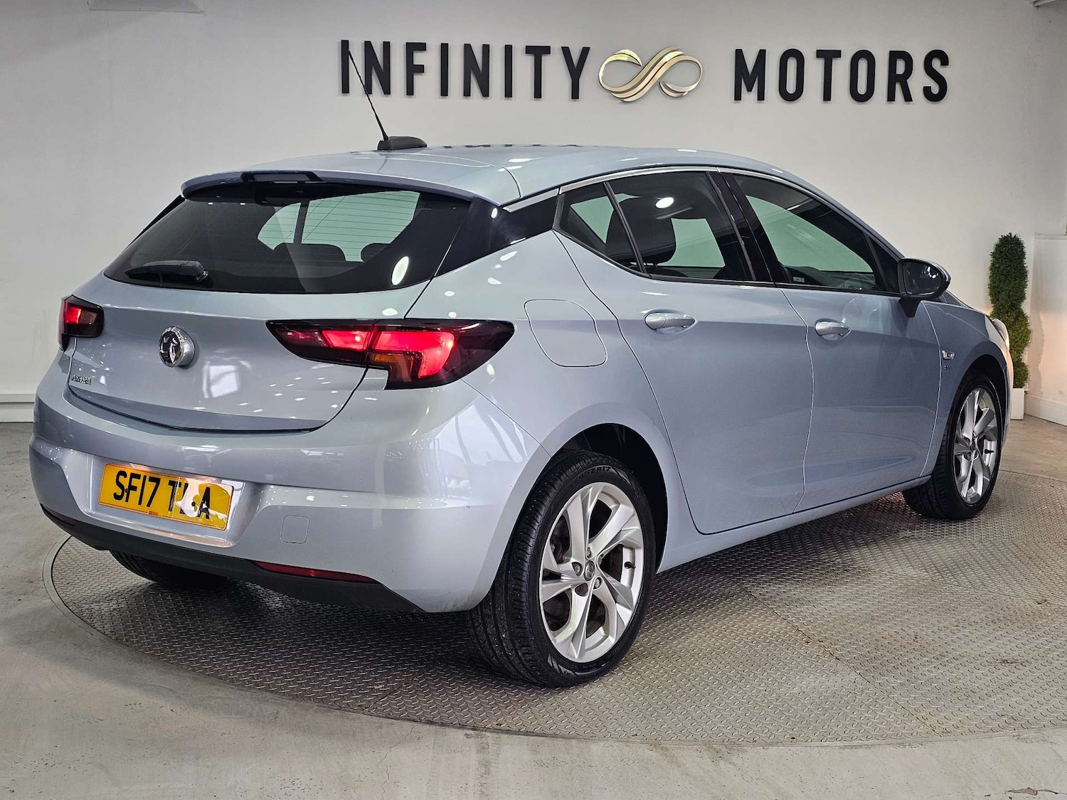Used Vauxhall Astra 2017 for sale - 76972379: Photo 33