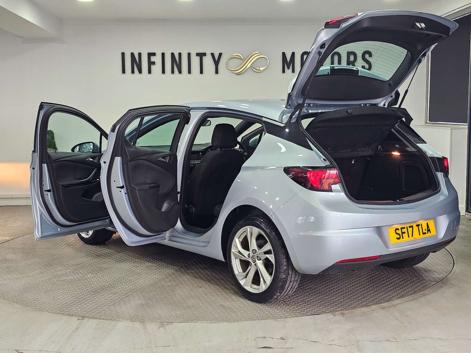 Used Vauxhall Astra 2017 for sale - 76972379: Photo 47