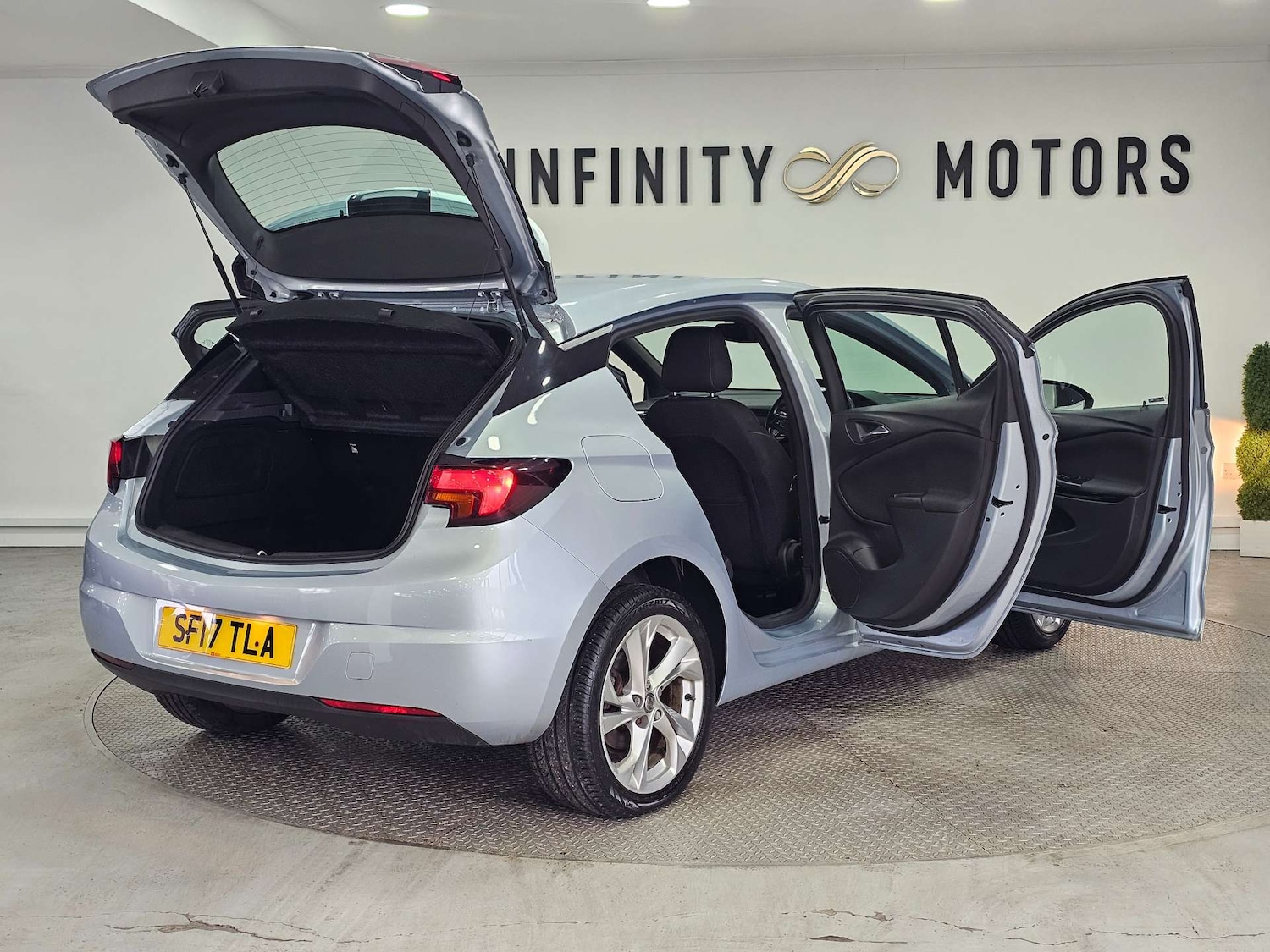 Used Vauxhall Astra 2017 for sale - 76972379: Photo 49