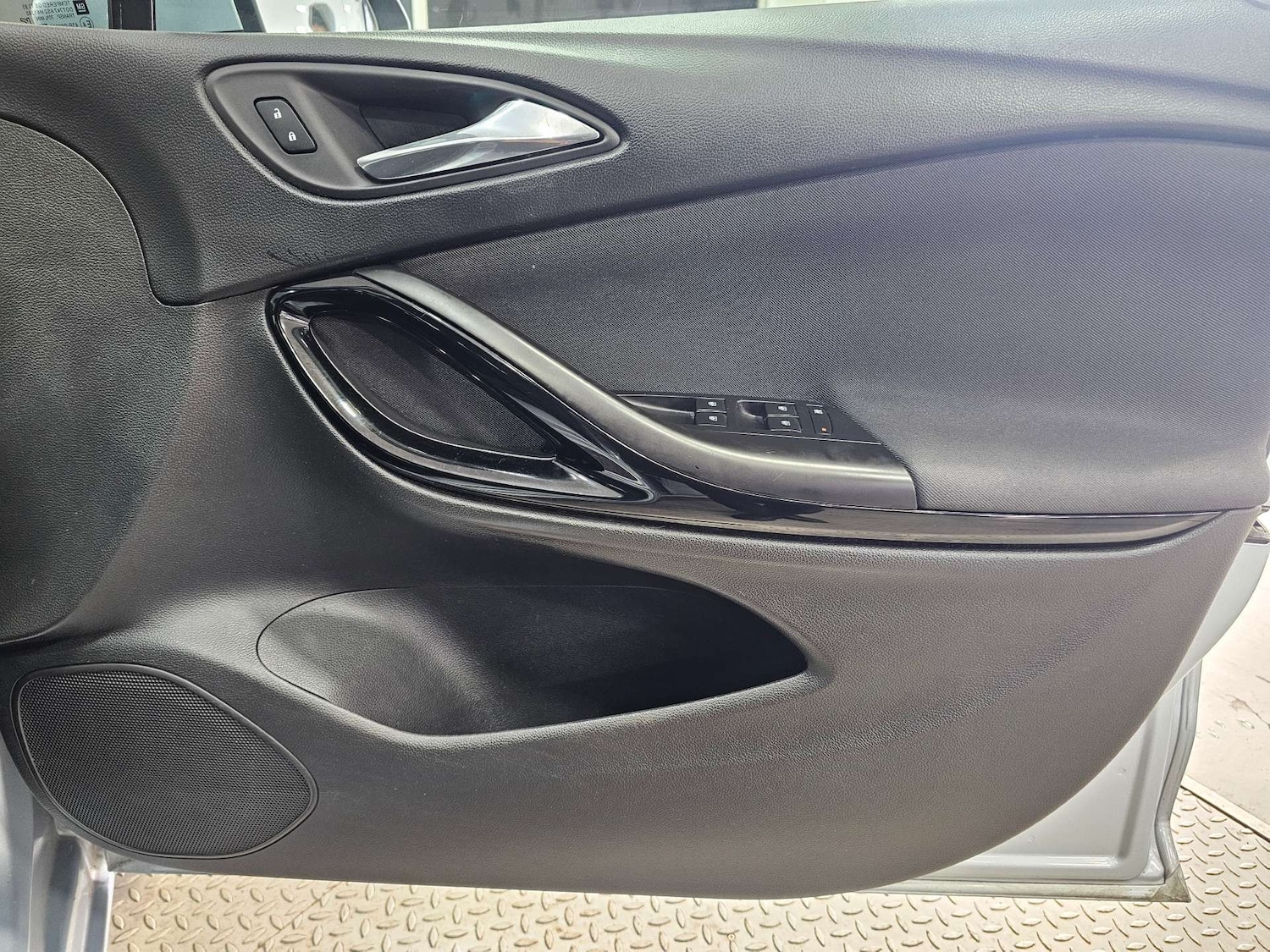 Used Vauxhall Astra 2017 for sale - 76972379: Photo 53