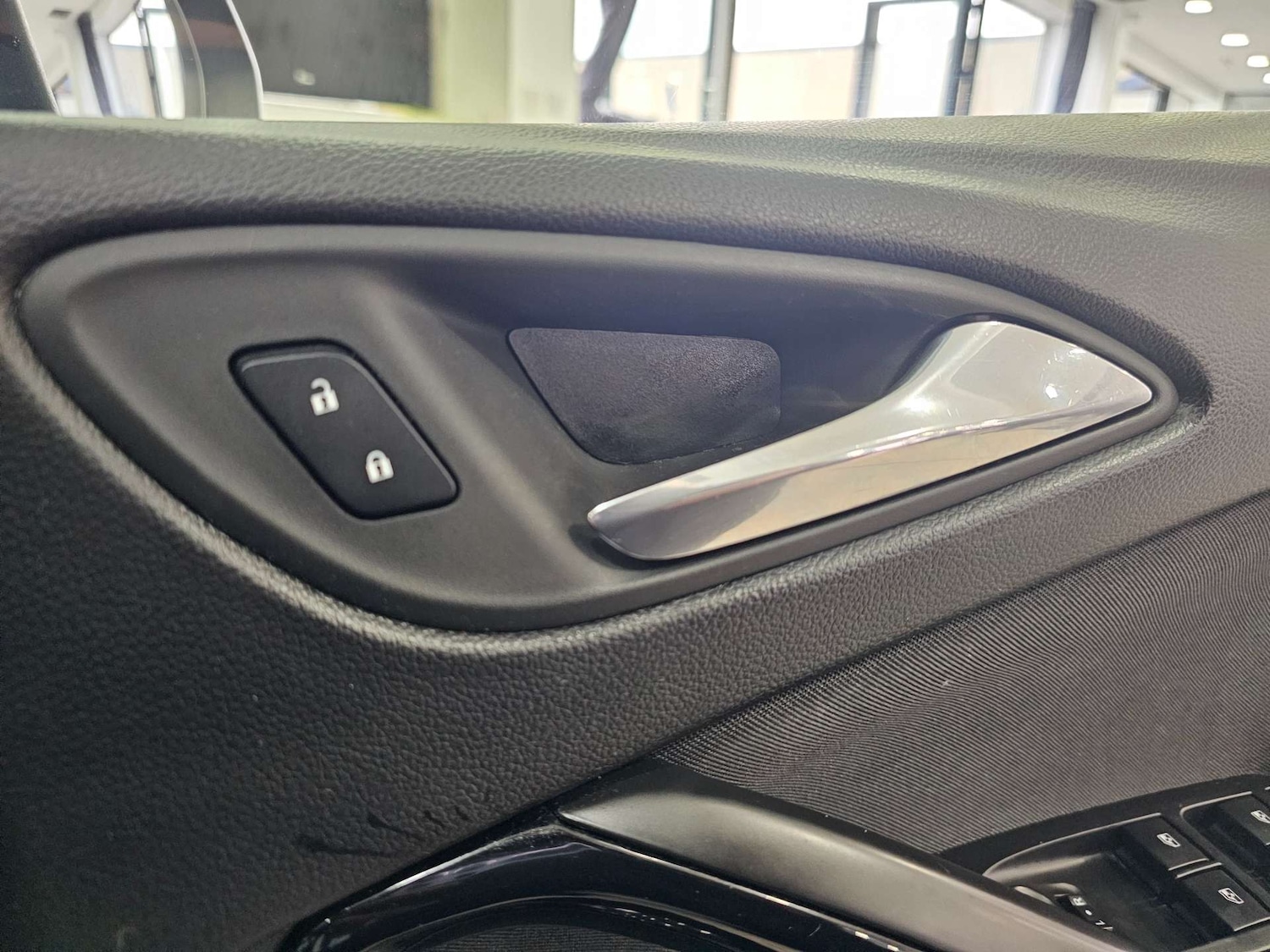 Used Vauxhall Astra 2017 for sale - 76972379: Photo 55