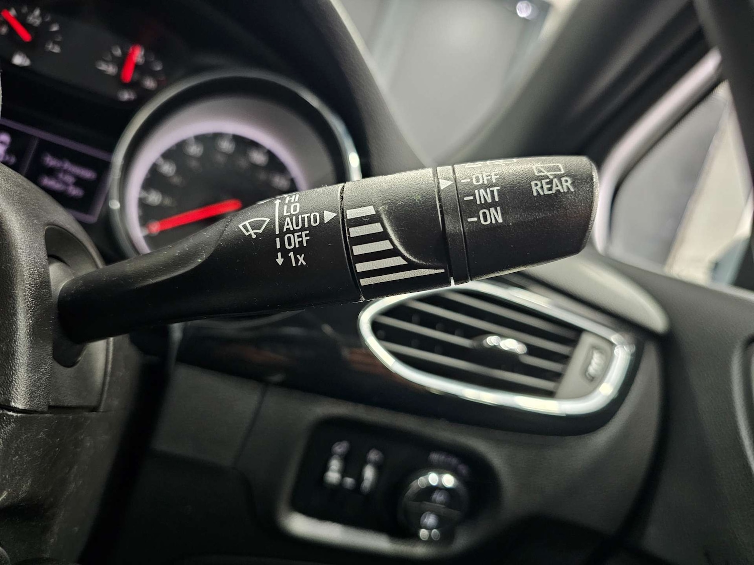 Used Vauxhall Astra 2017 for sale - 76972379: Photo 61