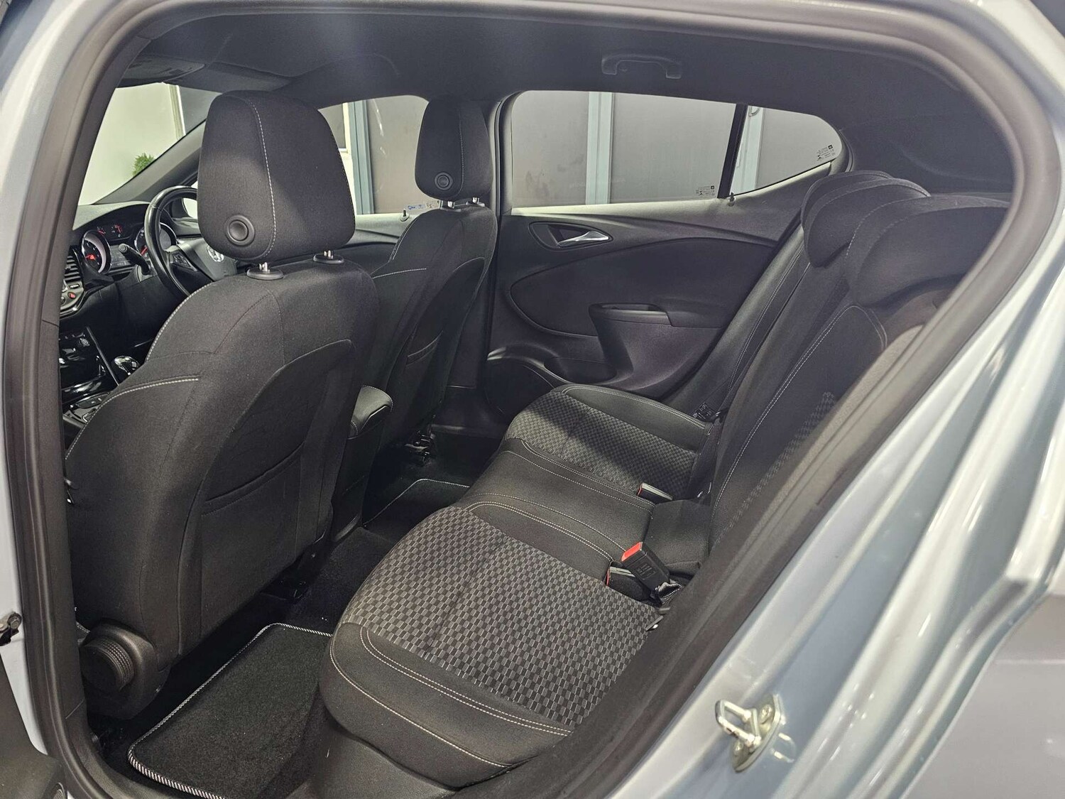 Used Vauxhall Astra 2017 for sale - 76972379: Photo 77