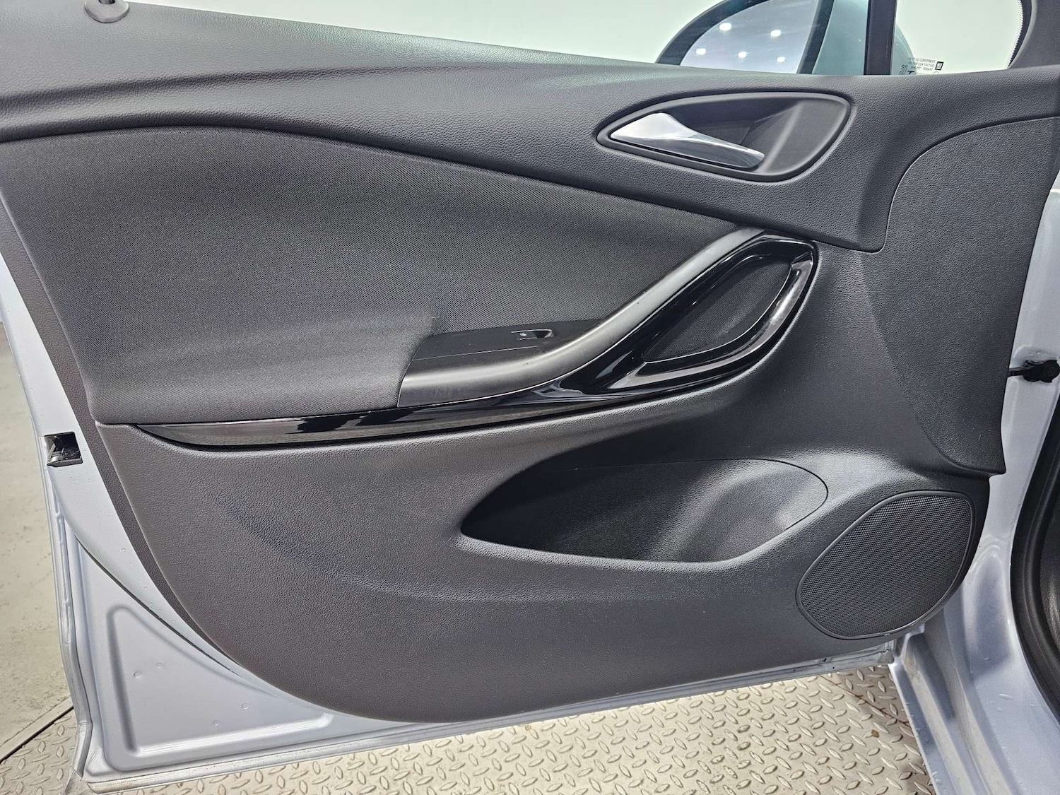 Used Vauxhall Astra 2017 for sale - 76972379: Photo 80