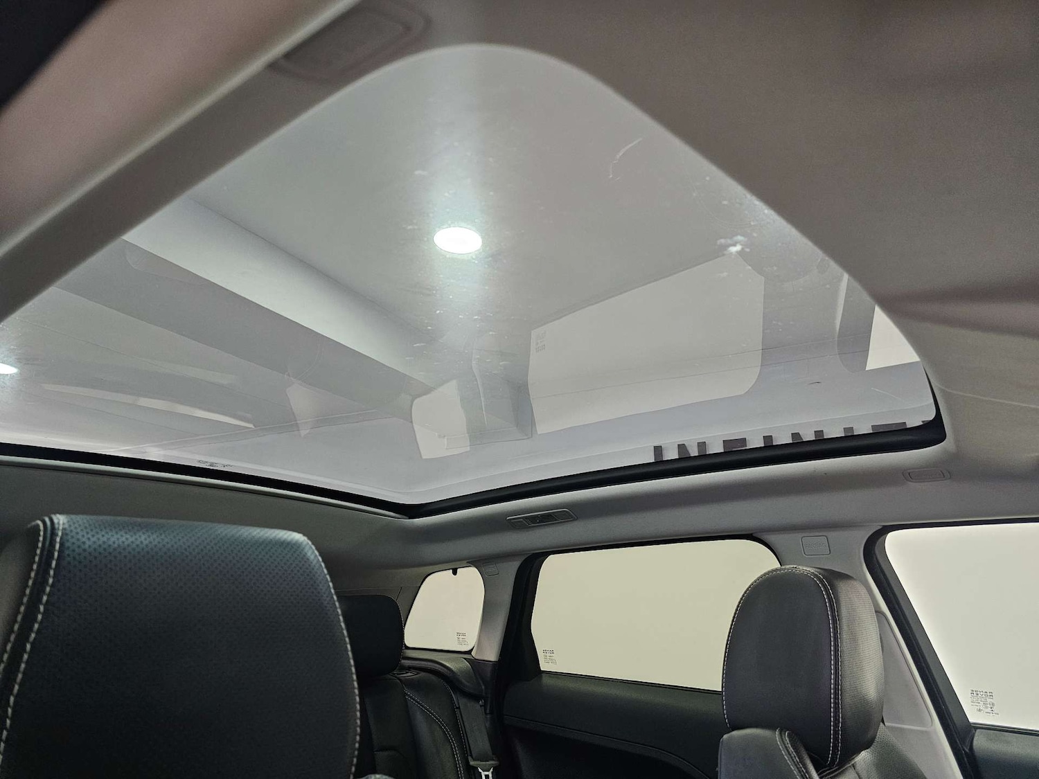 Used Land Rover Range Rover Evoque 2015 for sale - 77088692: Photo 2