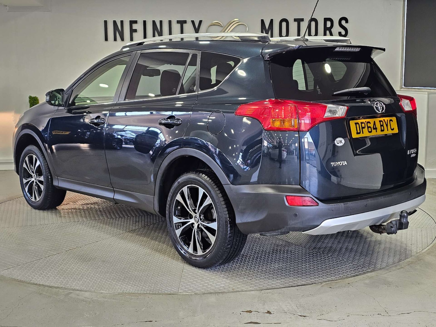 Used Toyota RAV4 2015 for sale - 76972402: Photo 27