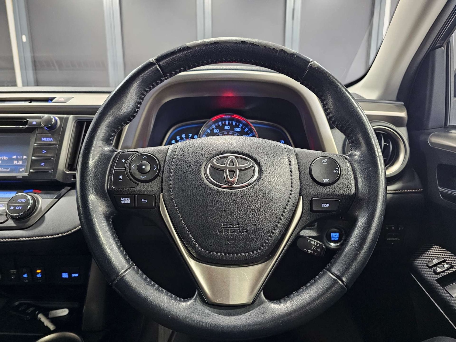 Used Toyota RAV4 2015 for sale - 76972402: Photo 57