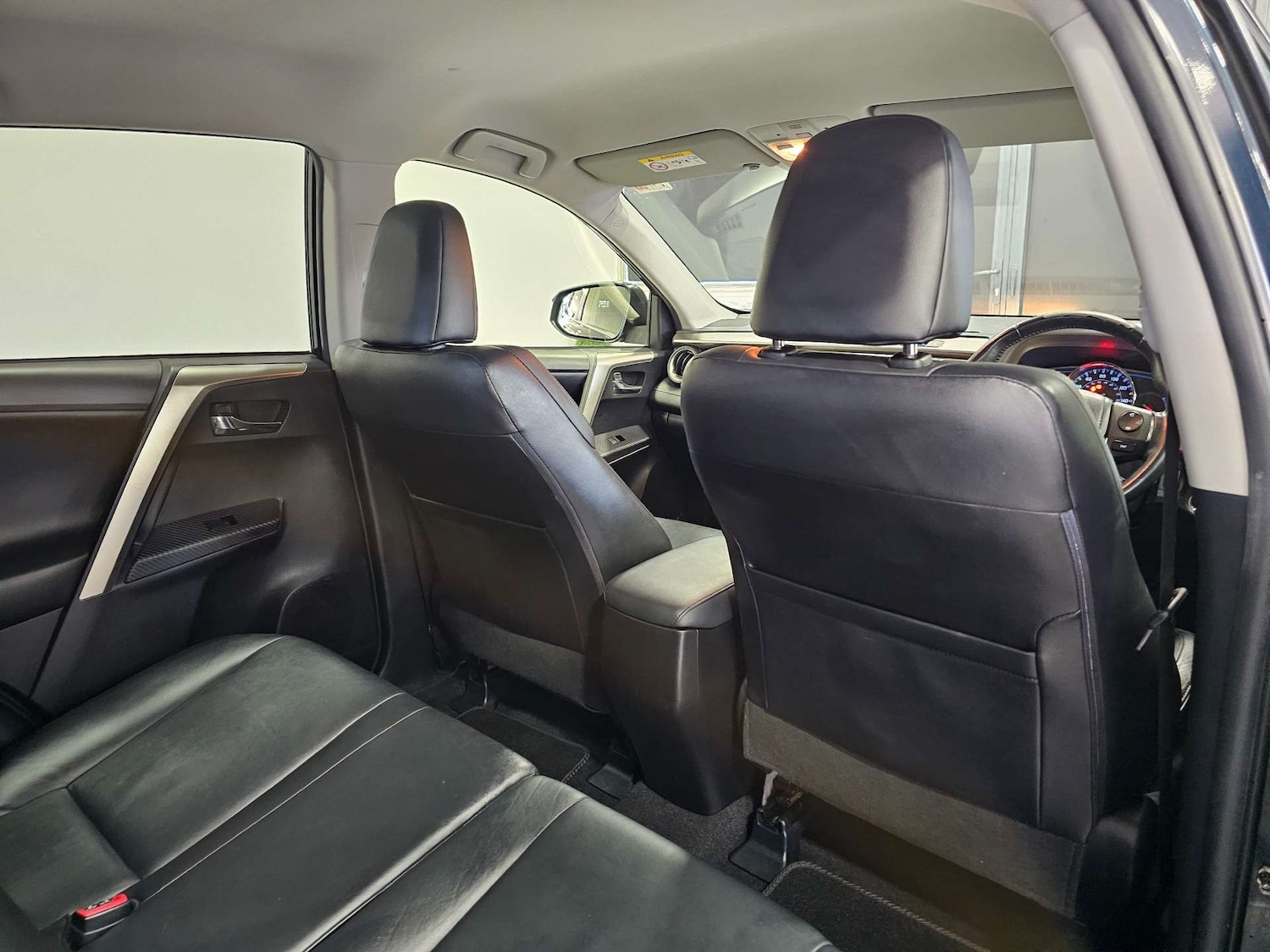 Used Toyota RAV4 2015 for sale - 76972402: Photo 77