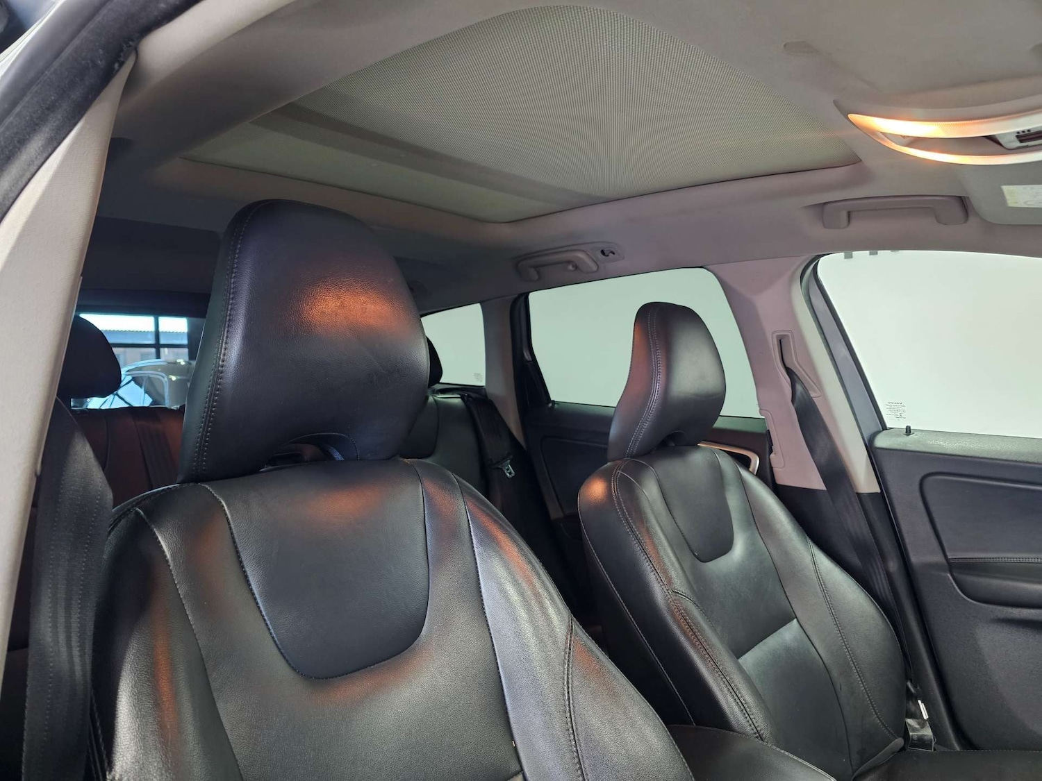 Used Volvo XC60 2016 for sale - 76972369: Photo 20