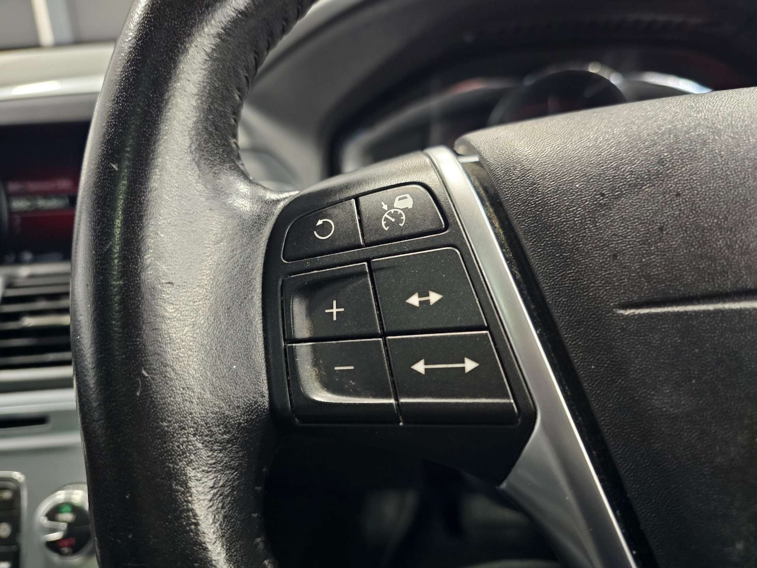 Used Volvo XC60 2016 for sale - 76972369: Photo 22