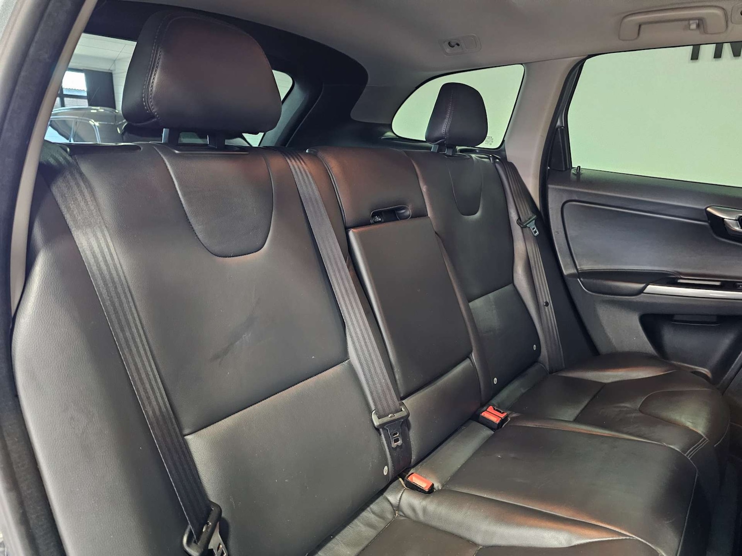 Used Volvo XC60 2016 for sale - 76972369: Photo 32