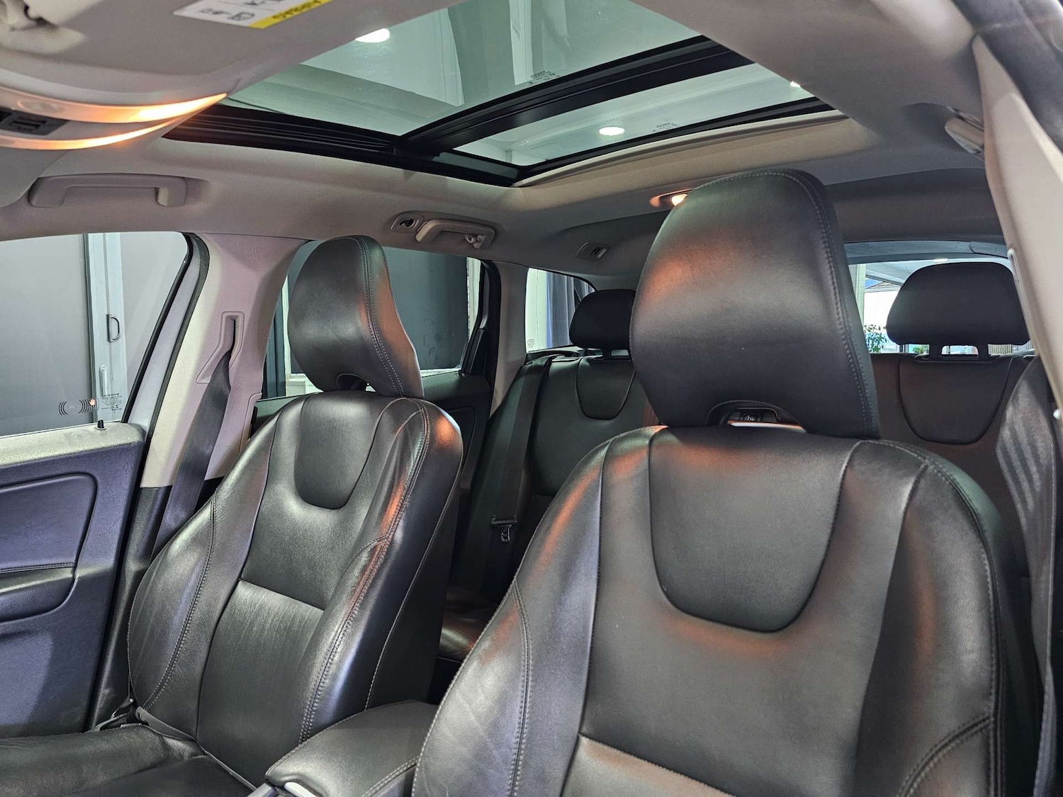 Used Volvo XC60 2016 for sale - 76972369: Photo 43