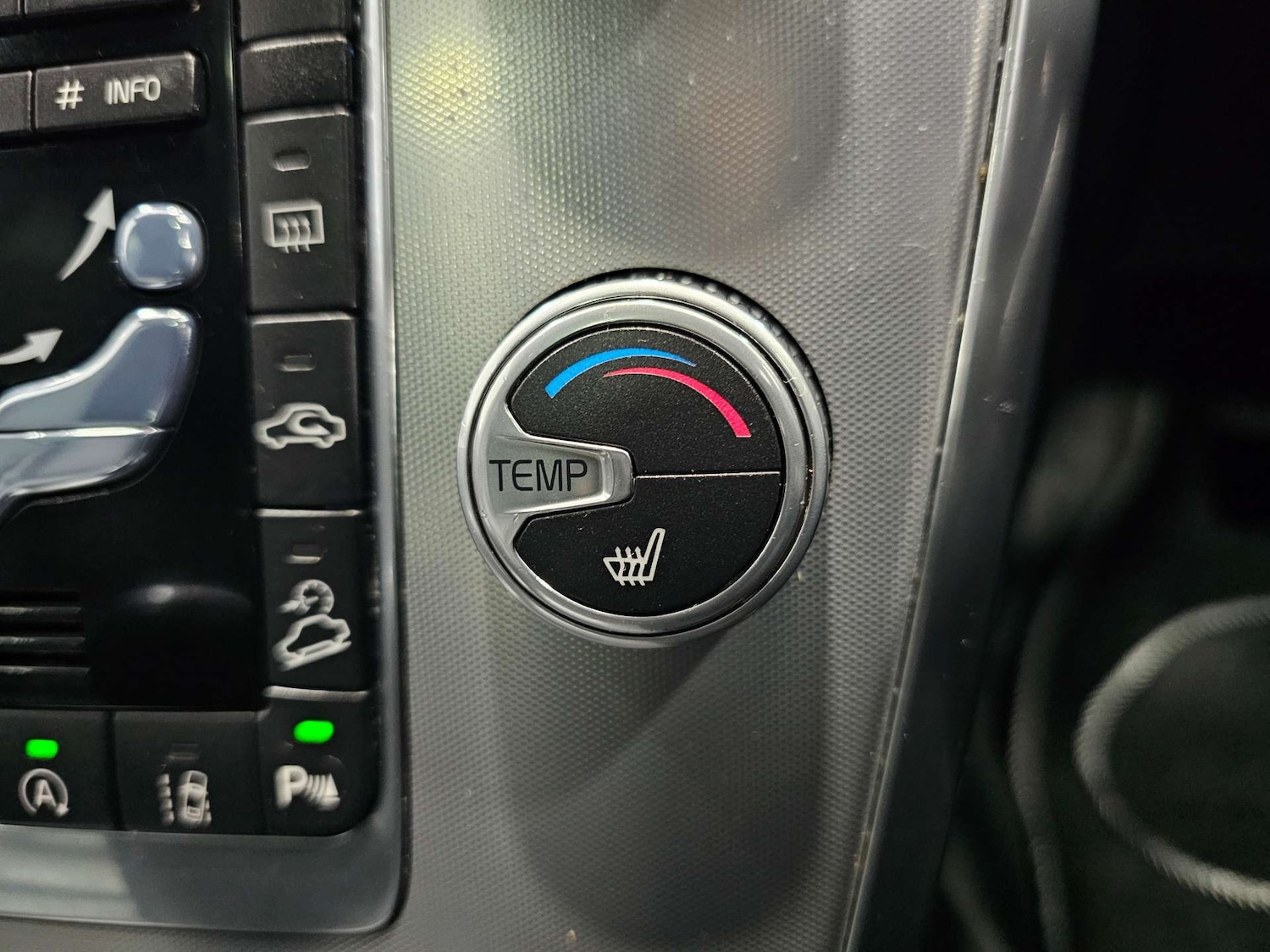 Used Volvo XC60 2016 for sale - 76972369: Photo 7