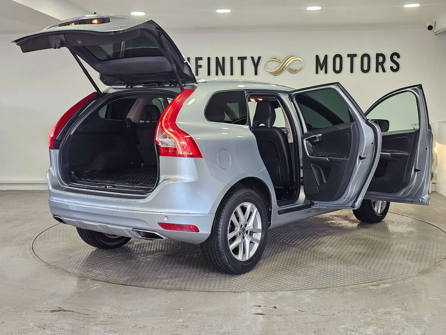 Used Volvo XC60 2016 for sale - 76972369: Photo 73