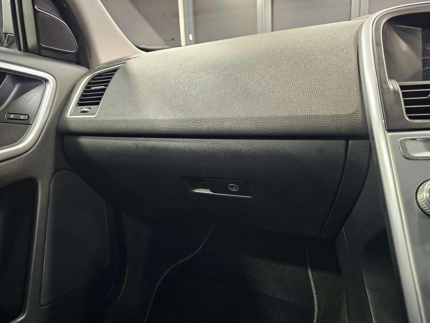 Used Volvo XC60 2016 for sale - 76972369: Photo 84