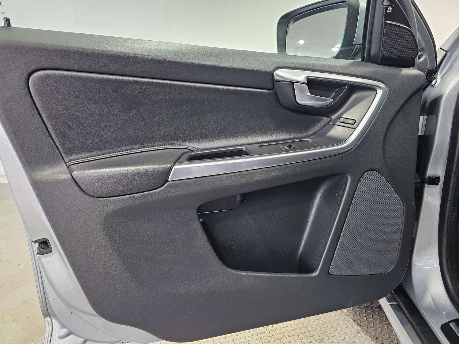 Used Volvo XC60 2016 for sale - 76972369: Photo 95