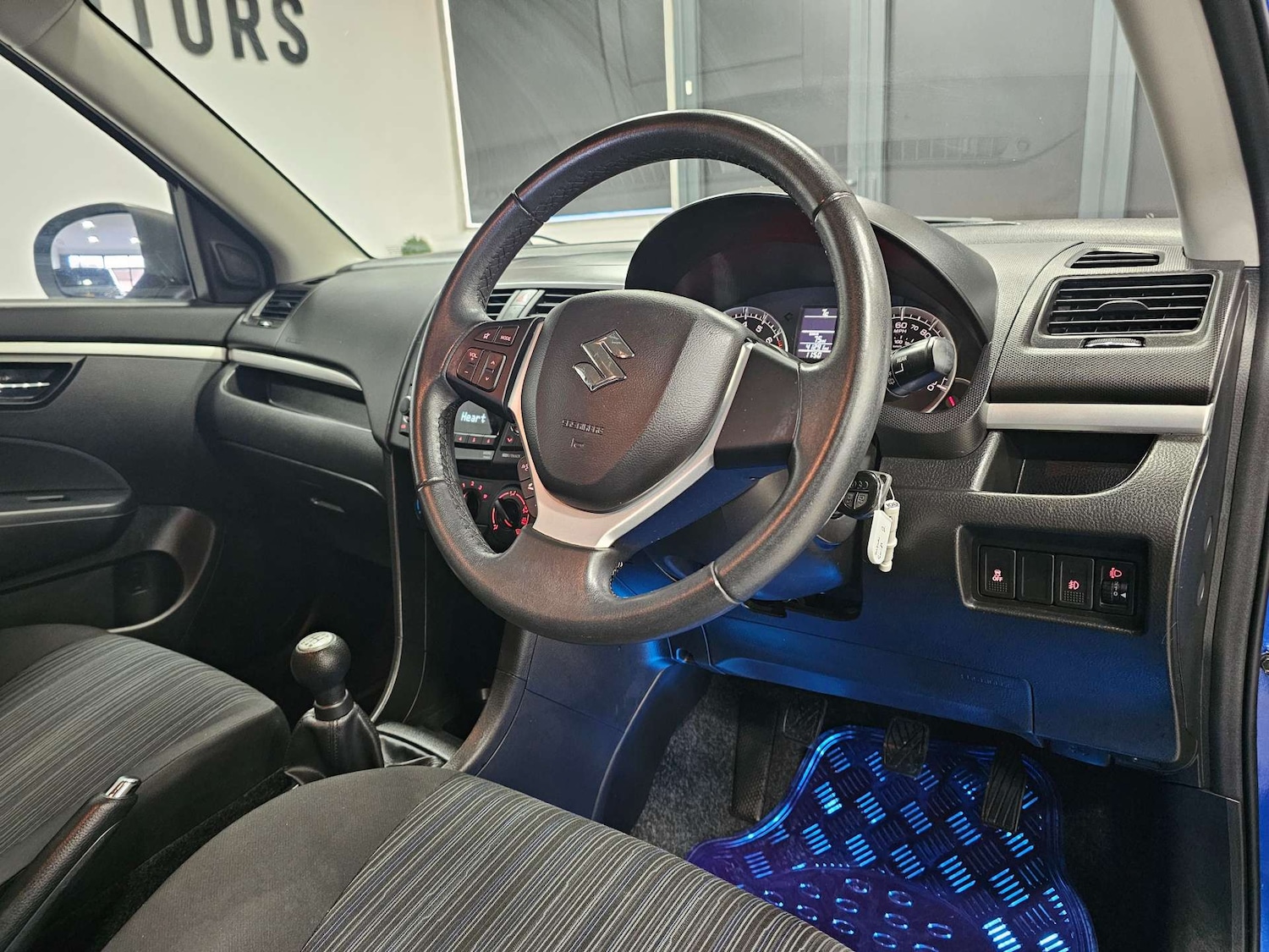 Used Suzuki Swift 2016 for sale - 77590646: Photo 3