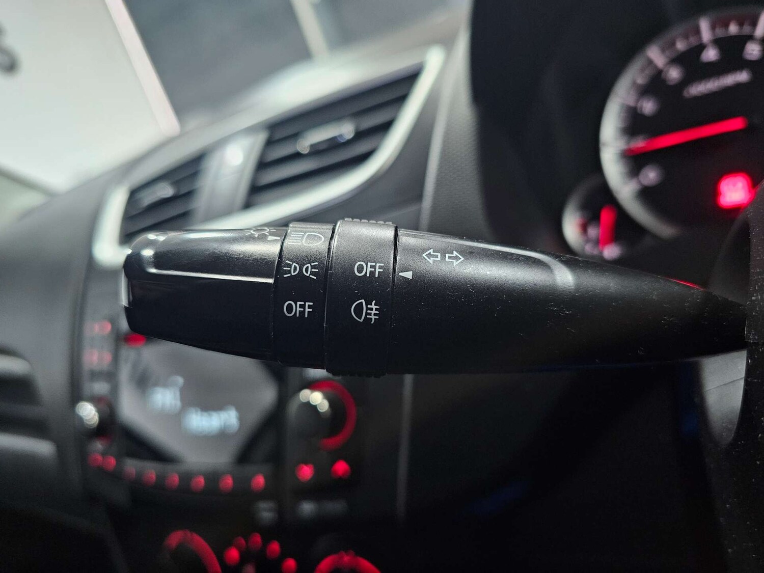 Used Suzuki Swift 2016 for sale - 77590646: Photo 60