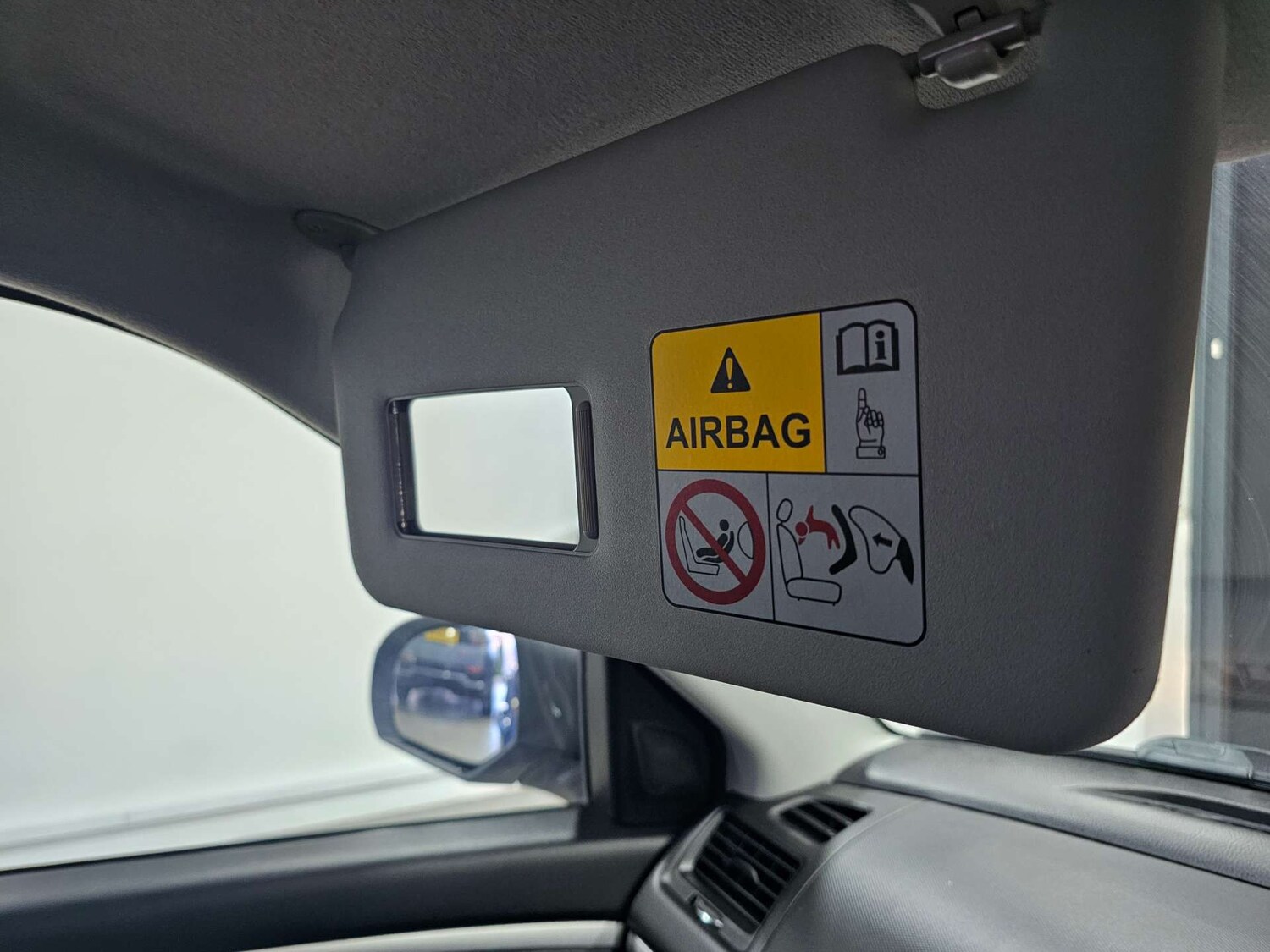 Used Suzuki Swift 2016 for sale - 77590646: Photo 65