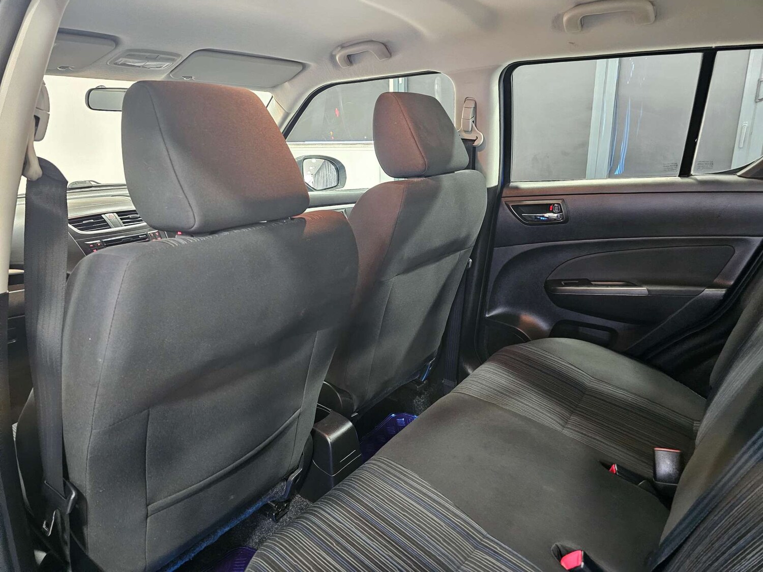 Used Suzuki Swift 2016 for sale - 77590646: Photo 76