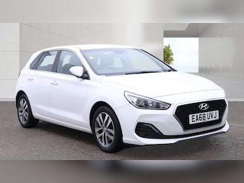 Used Hyundai i30 2018 for sale - 79504352: Photo