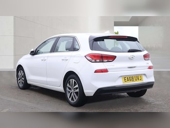 Used Hyundai i30 2018 for sale - 79504352: Photo