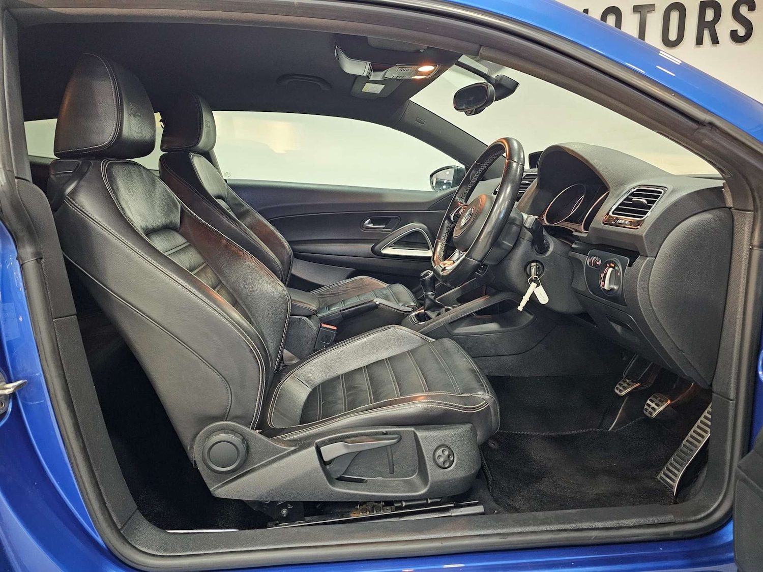 Used Volkswagen Scirocco 2017 for sale - 77590620: Photo 3