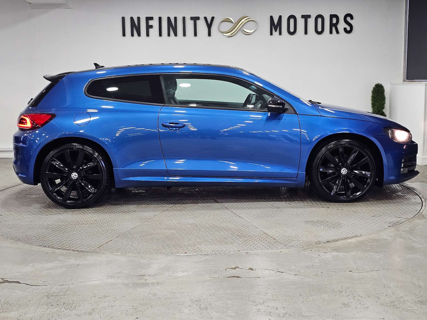 Used Volkswagen Scirocco 2017 for sale - 77590620: Photo 35