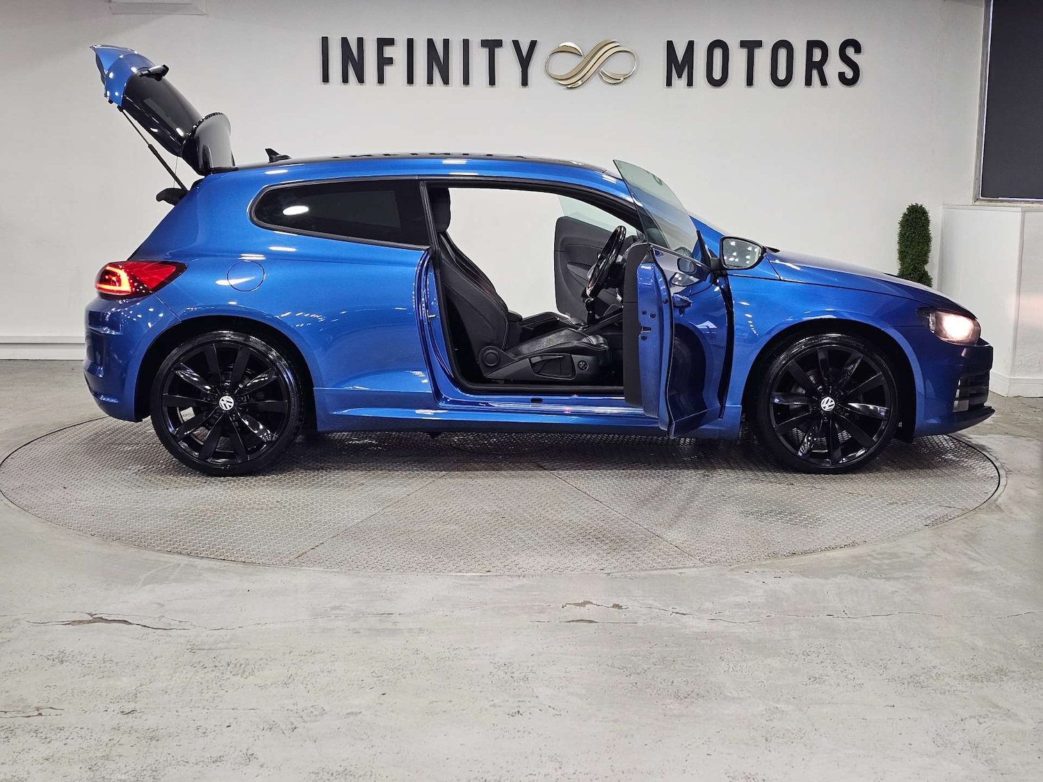 Used Volkswagen Scirocco 2017 for sale - 77590620: Photo 42