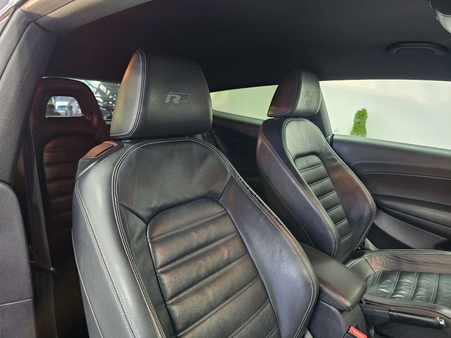 Used Volkswagen Scirocco 2017 for sale - 77590620: Photo 7