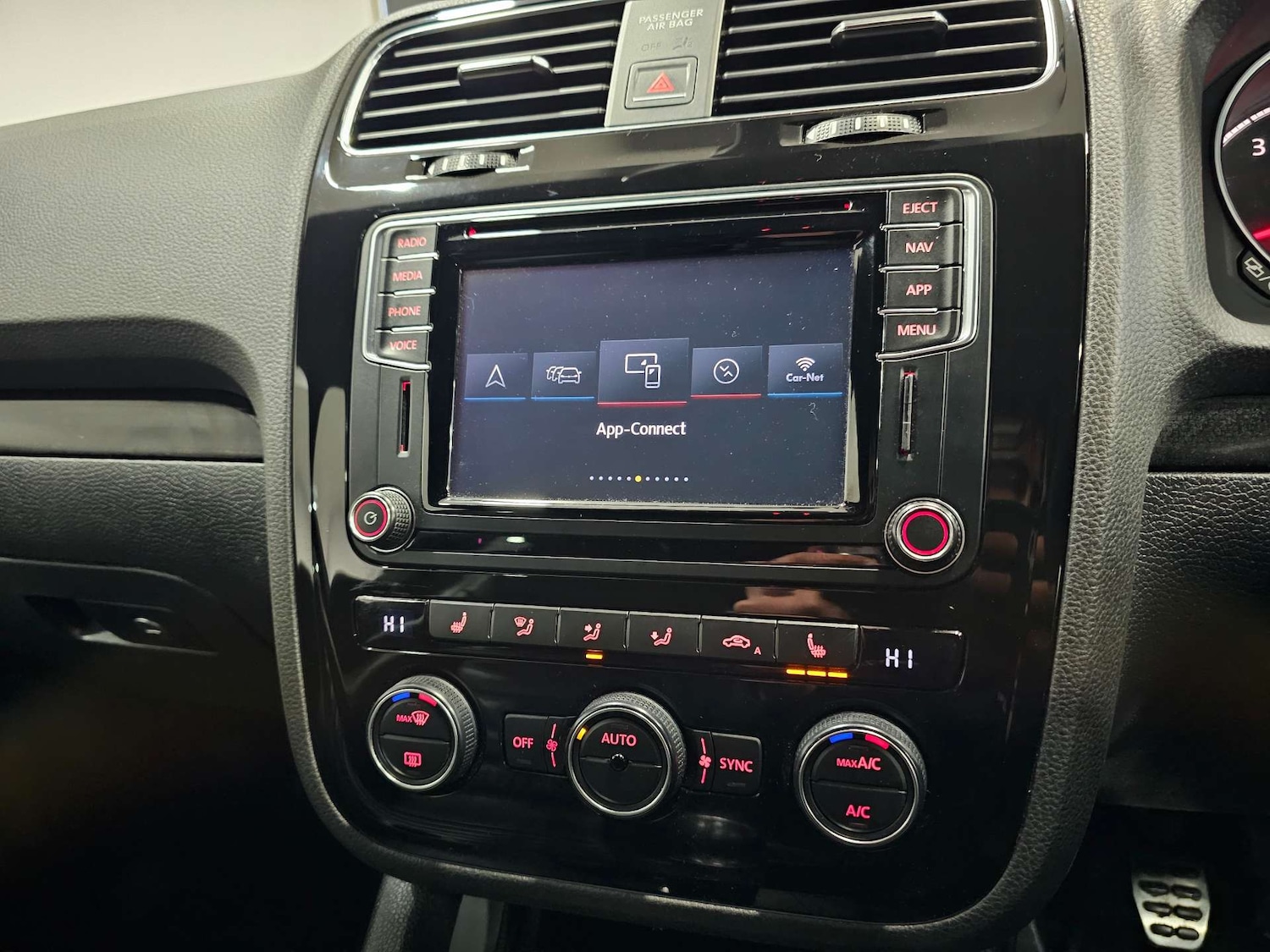 Used Volkswagen Scirocco 2017 for sale - 77590620: Photo 71