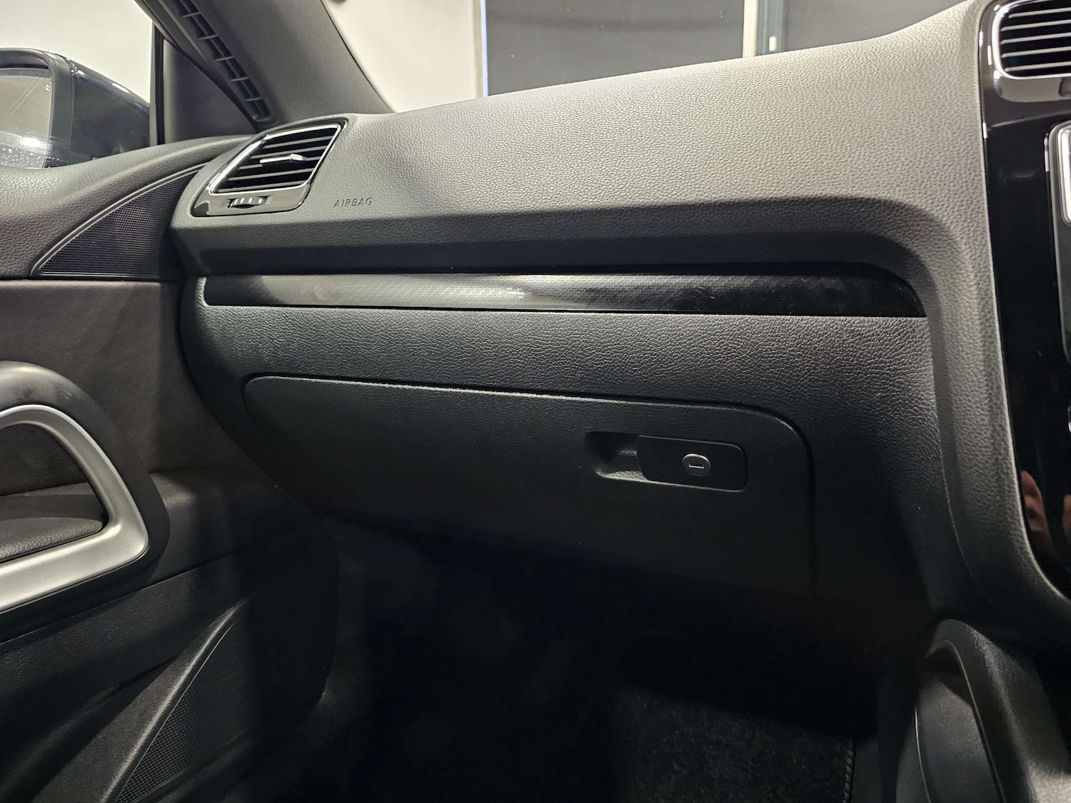 Used Volkswagen Scirocco 2017 for sale - 77590620: Photo 78