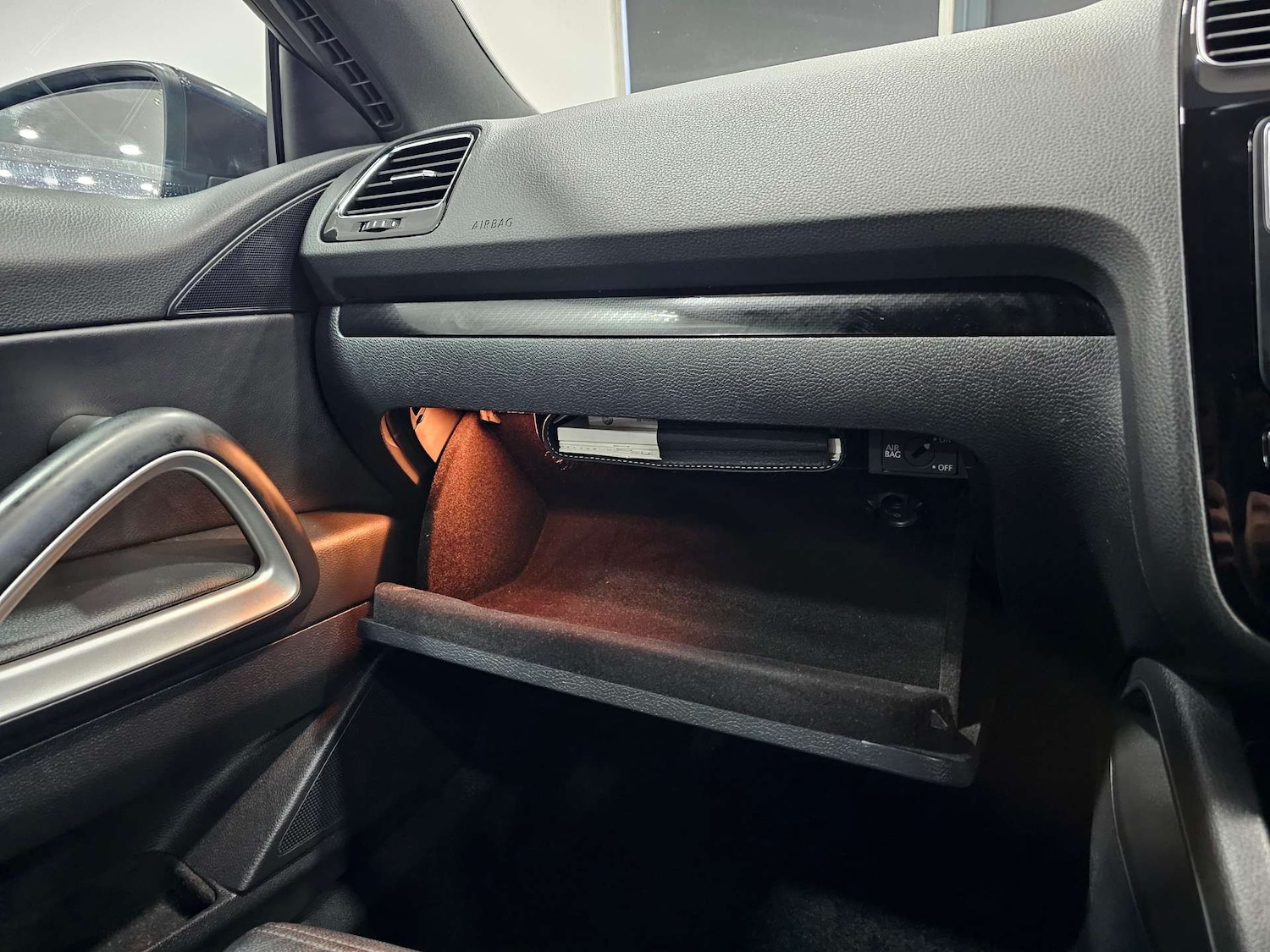 Used Volkswagen Scirocco 2017 for sale - 77590620: Photo 79