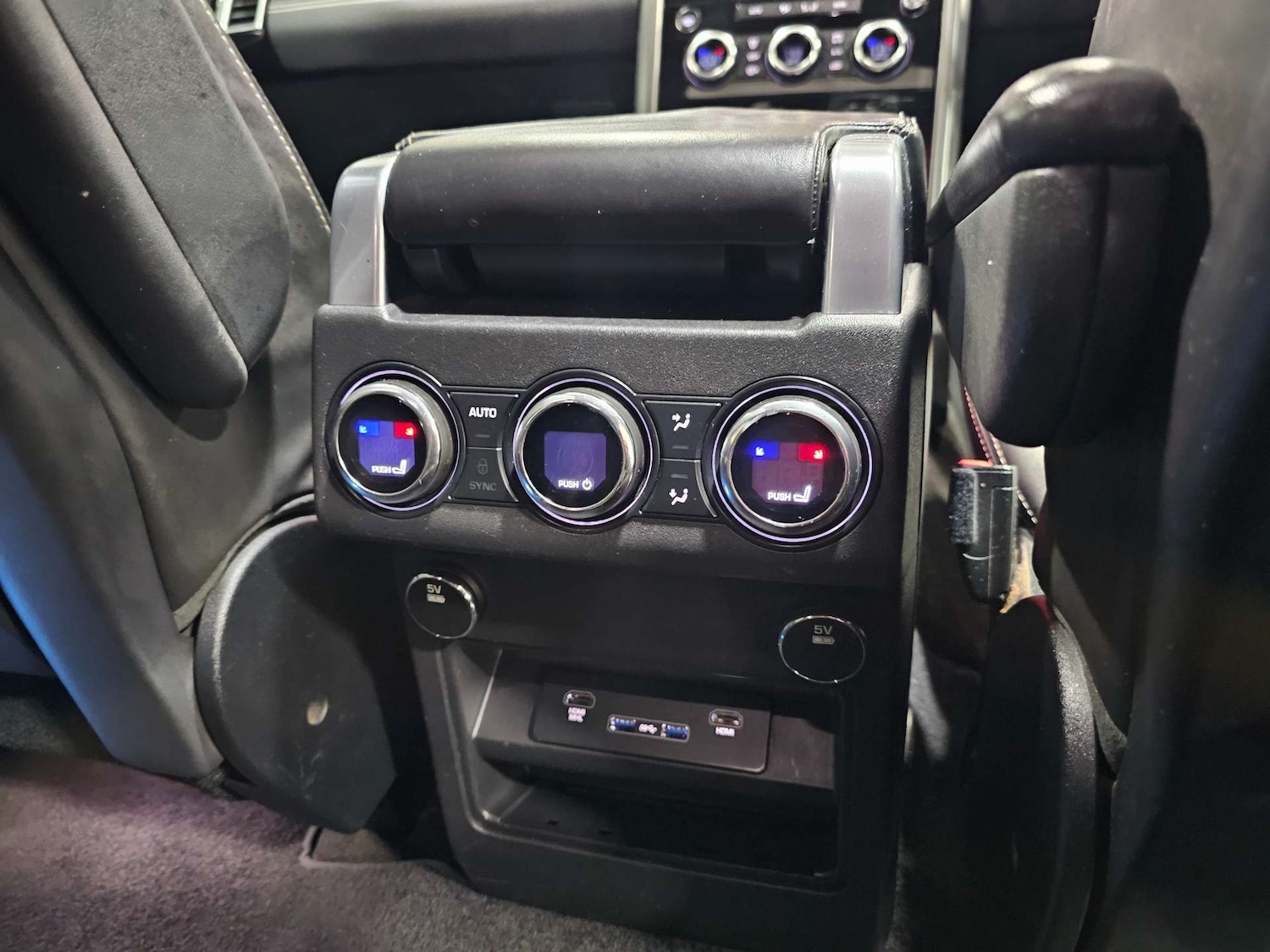 Used Land Rover Discovery 2017 for sale - 78055132: Photo 13