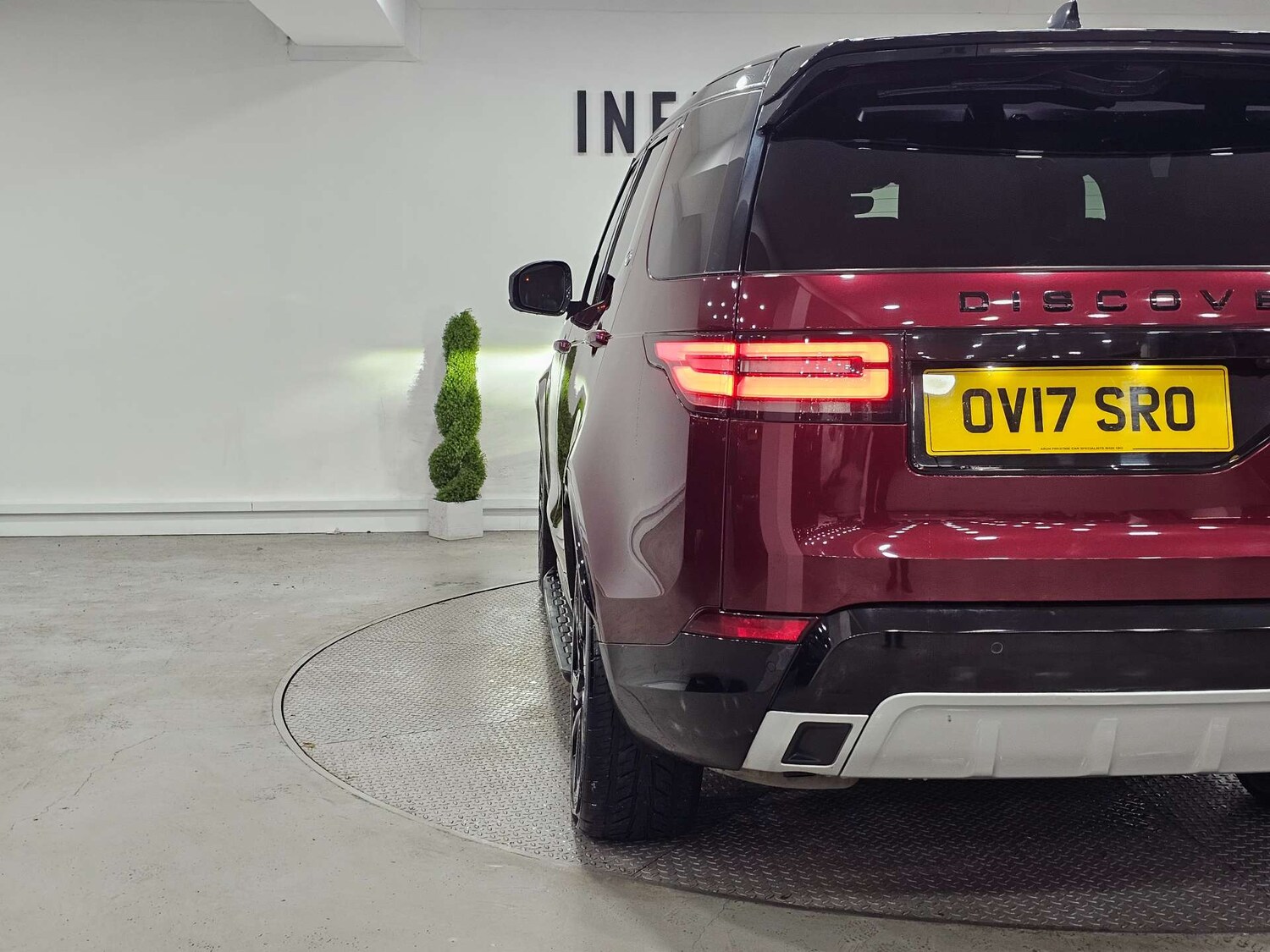 Used Land Rover Discovery 2017 for sale - 78055132: Photo 32