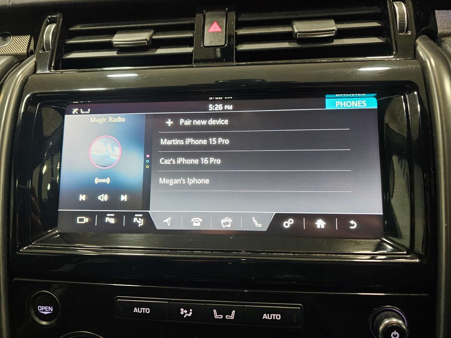 Used Land Rover Discovery 2017 for sale - 78055132: Photo 75