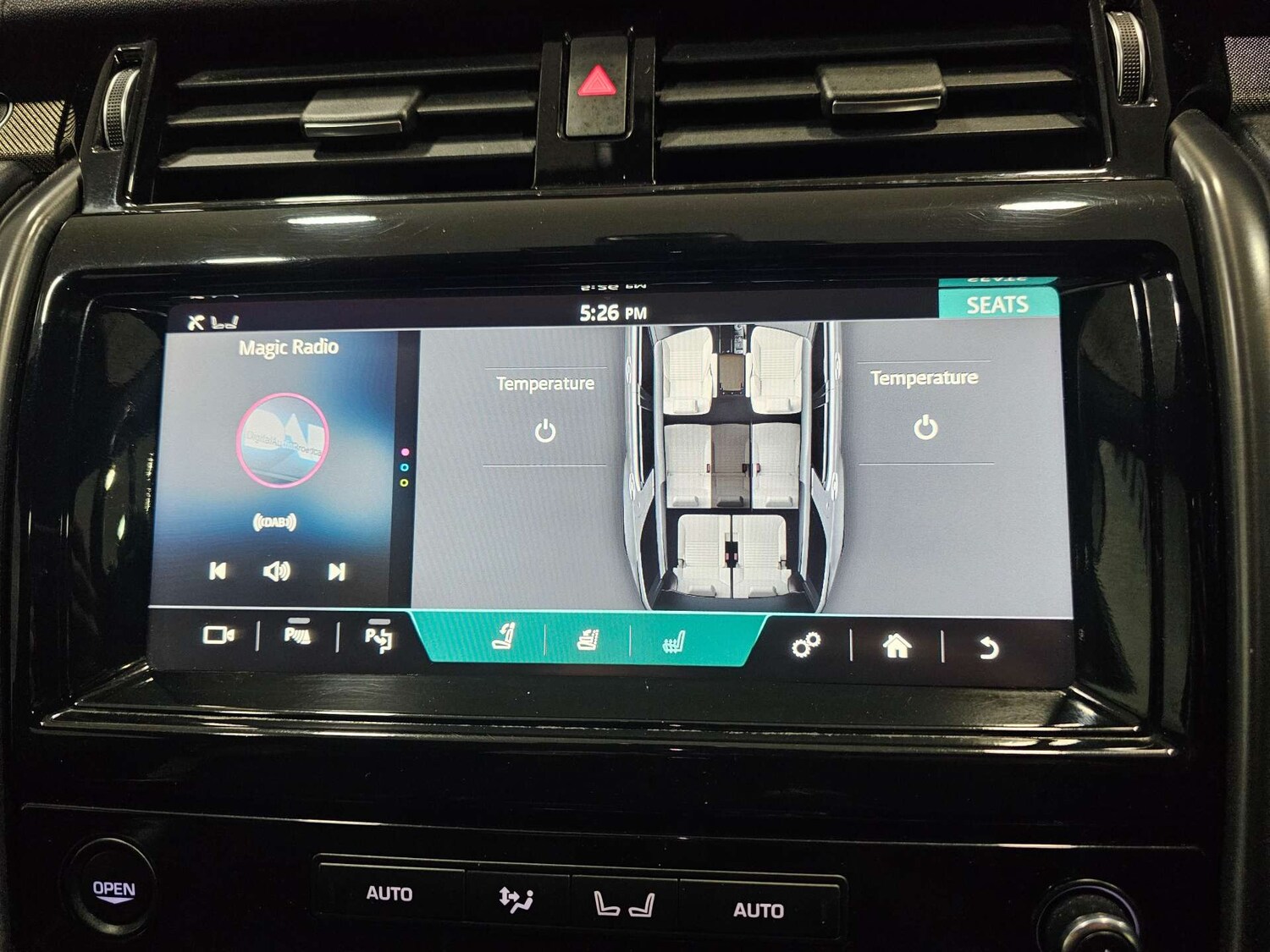 Used Land Rover Discovery 2017 for sale - 78055132: Photo 77