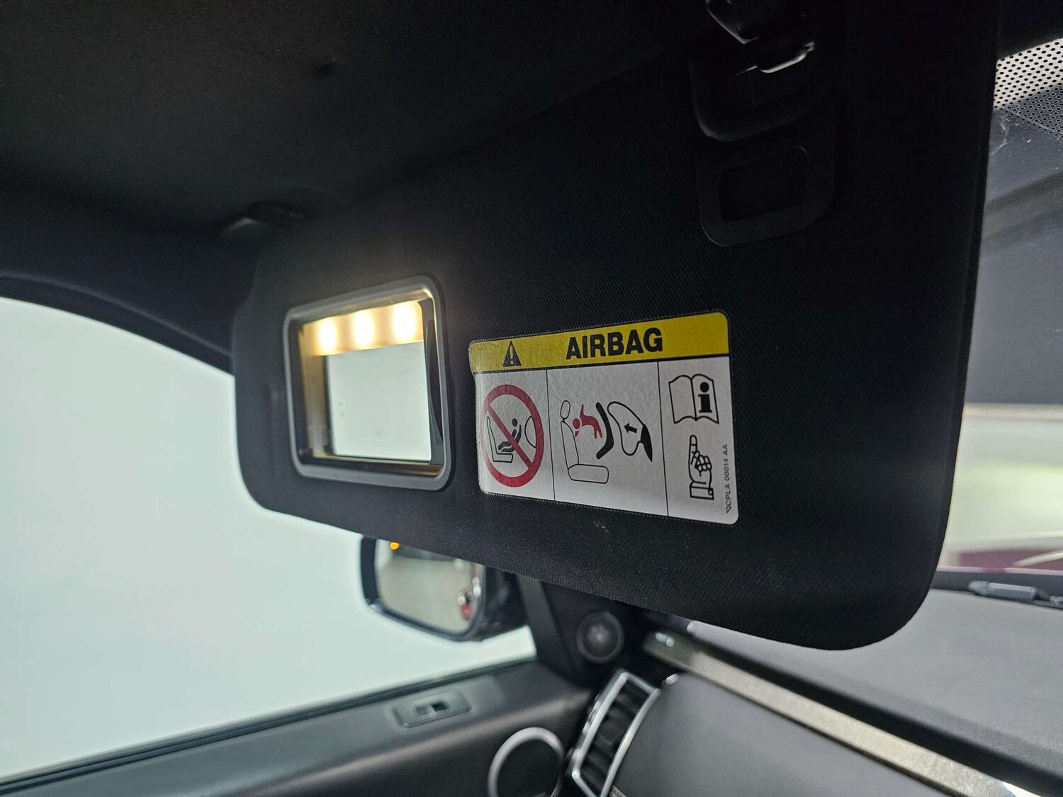 Used Land Rover Discovery 2017 for sale - 78055132: Photo 84