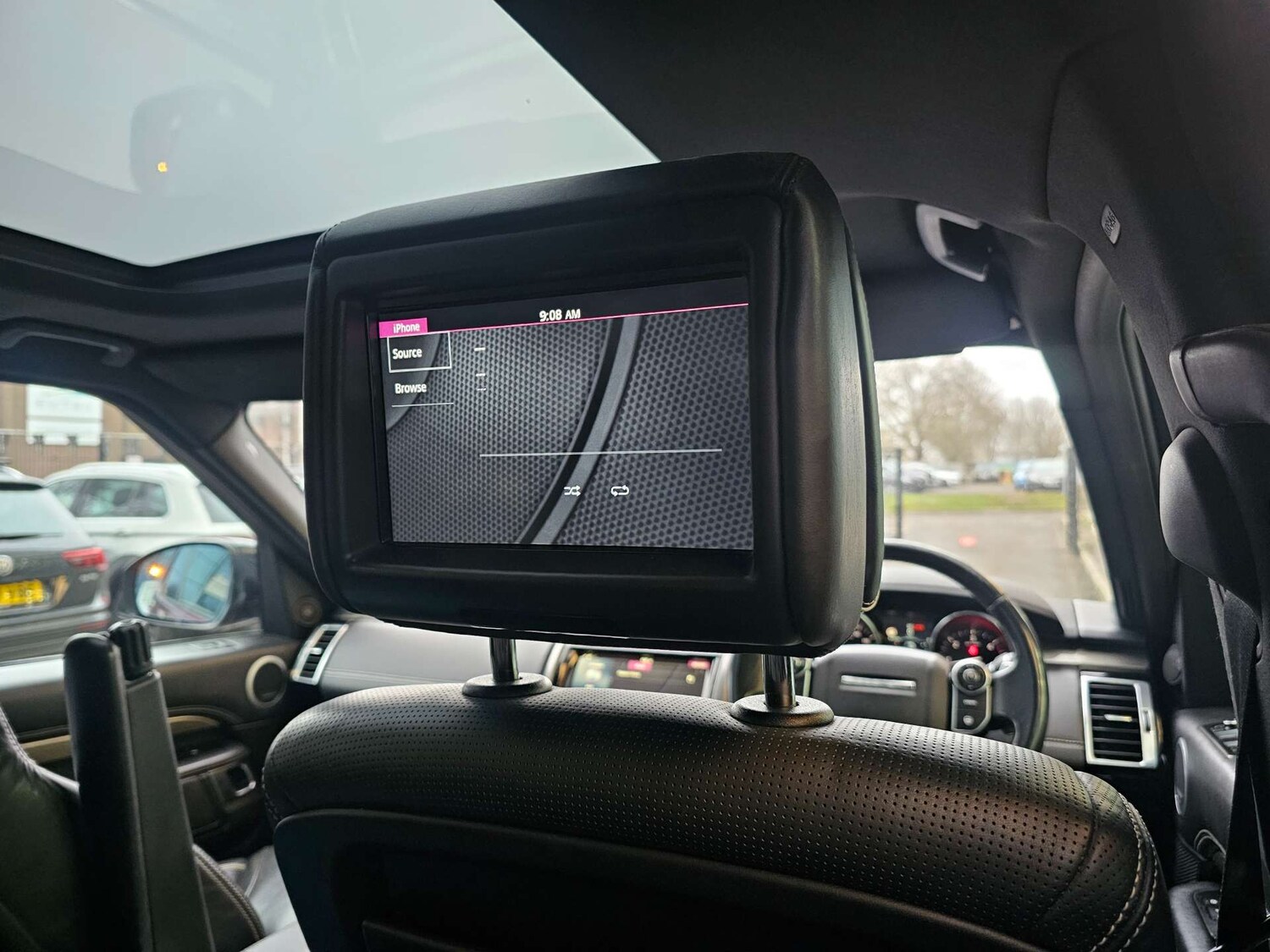 Used Land Rover Discovery 2017 for sale - 78055132: Photo 95